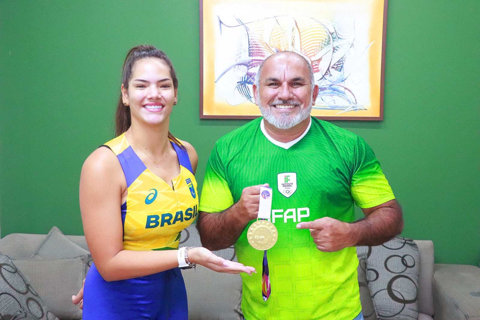 Wanna Brito visita Campus Macapá