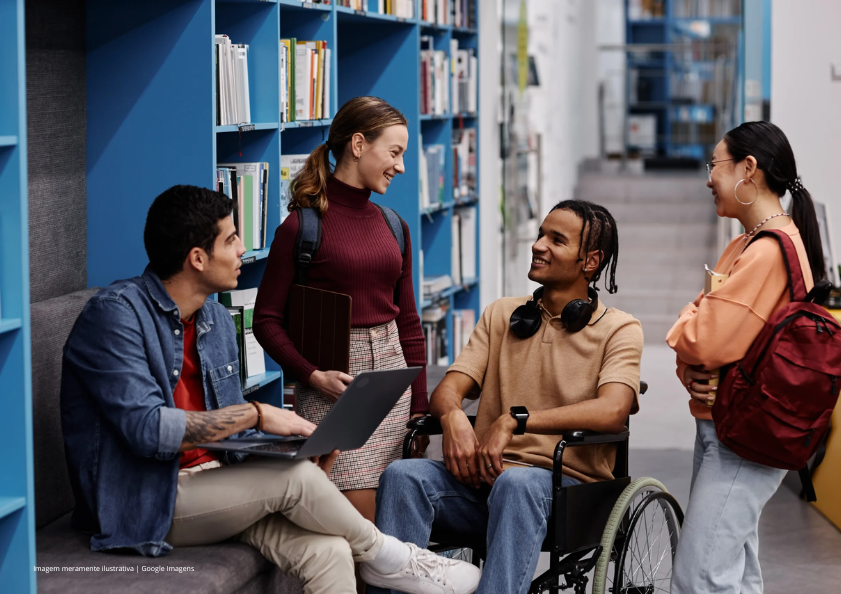 Curso oferta formação em educação inclusiva